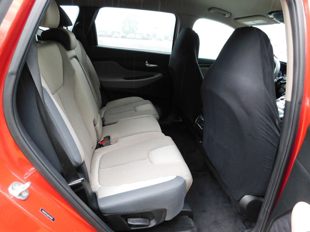 2022 Hyundai Santa Fe SEL 5
