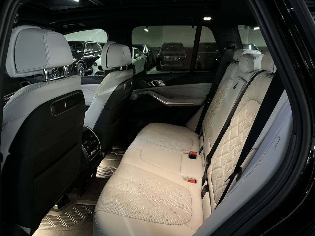 Thumbnail: 2026 BMW X5 - 23