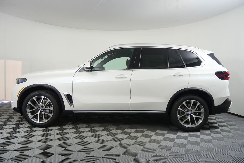 Thumbnail: 2026 BMW X5 - 4