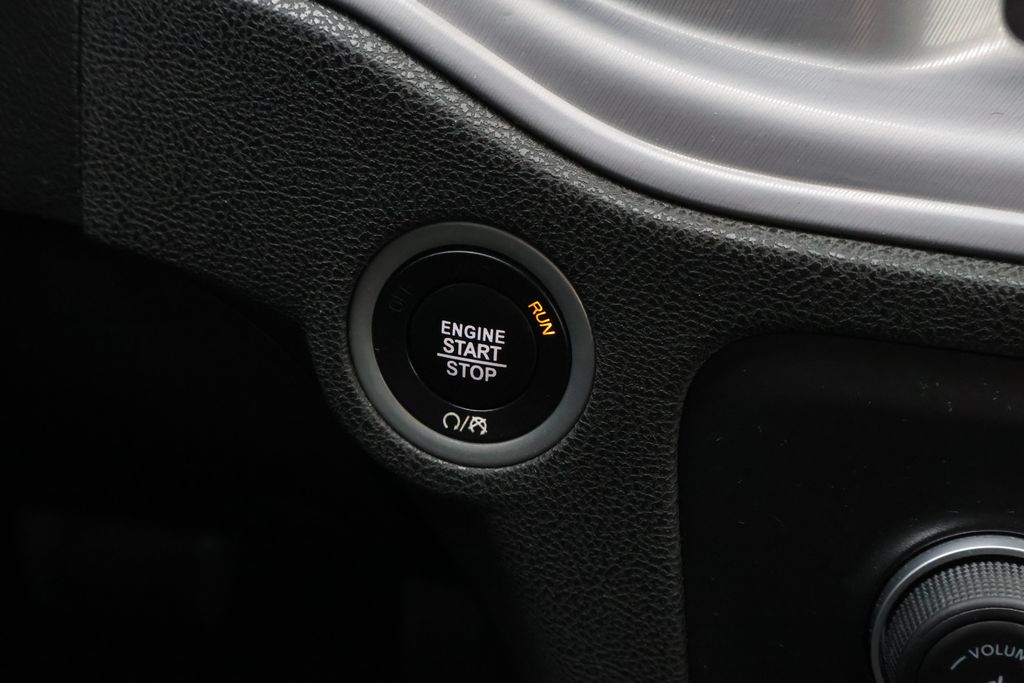 Thumbnail: 2023 Dodge Charger - 22