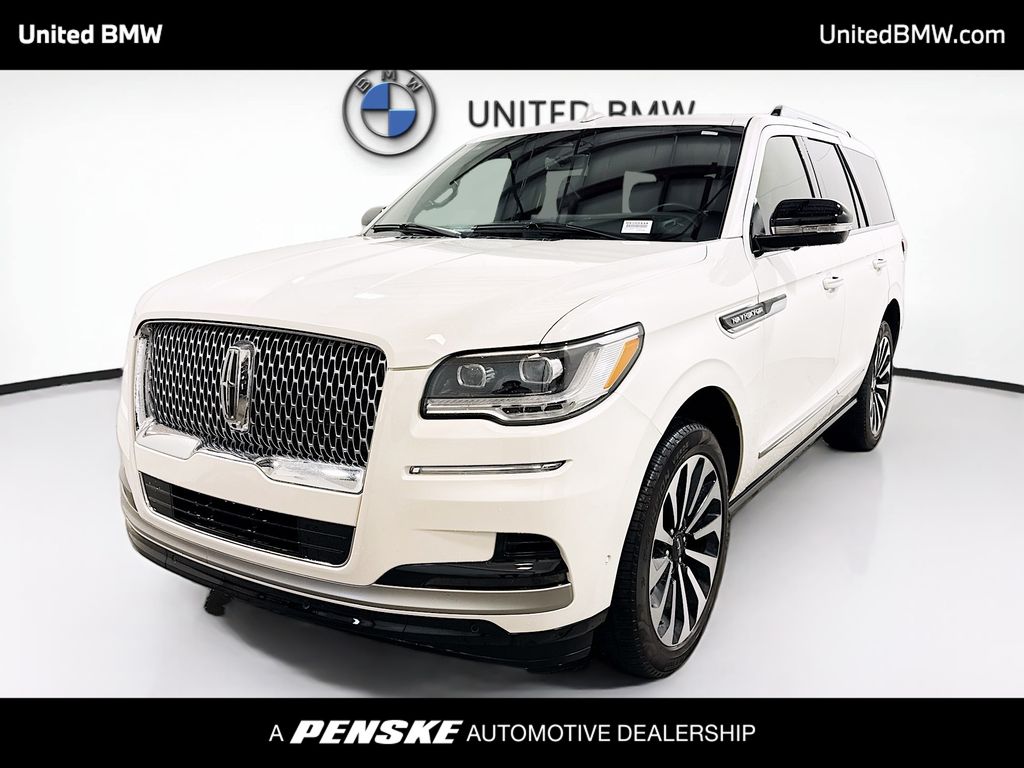 Thumbnail: 2024 Lincoln Navigator - 1