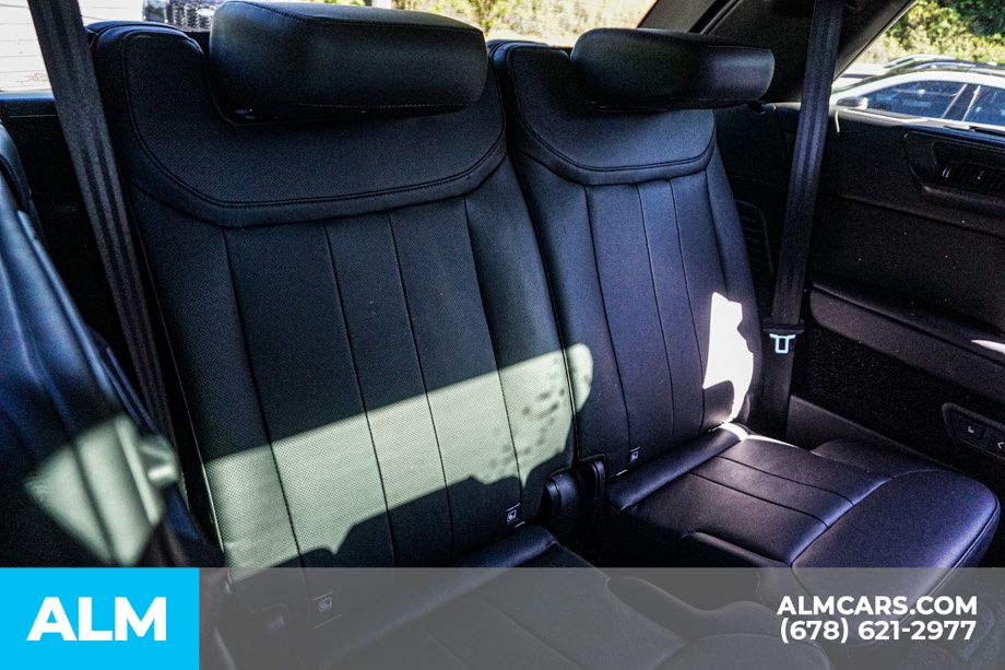 Used 2024 Black Land Rover SE image 22