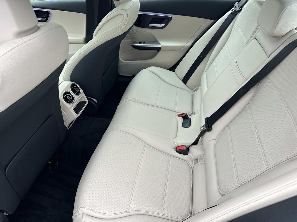 Thumbnail: 2025 Mercedes-Benz C-Class - 27