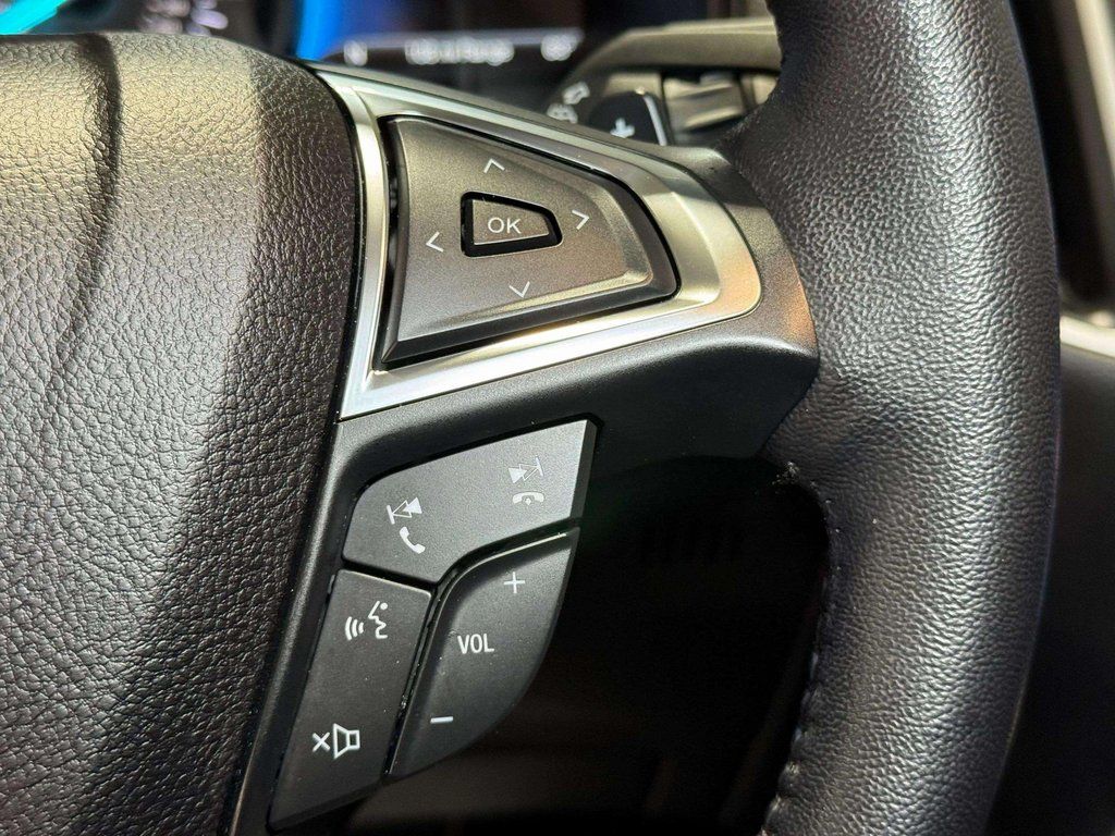 Used 2023 Rapid Red Metallic Tinted Clearcoat Ford SEL image 10