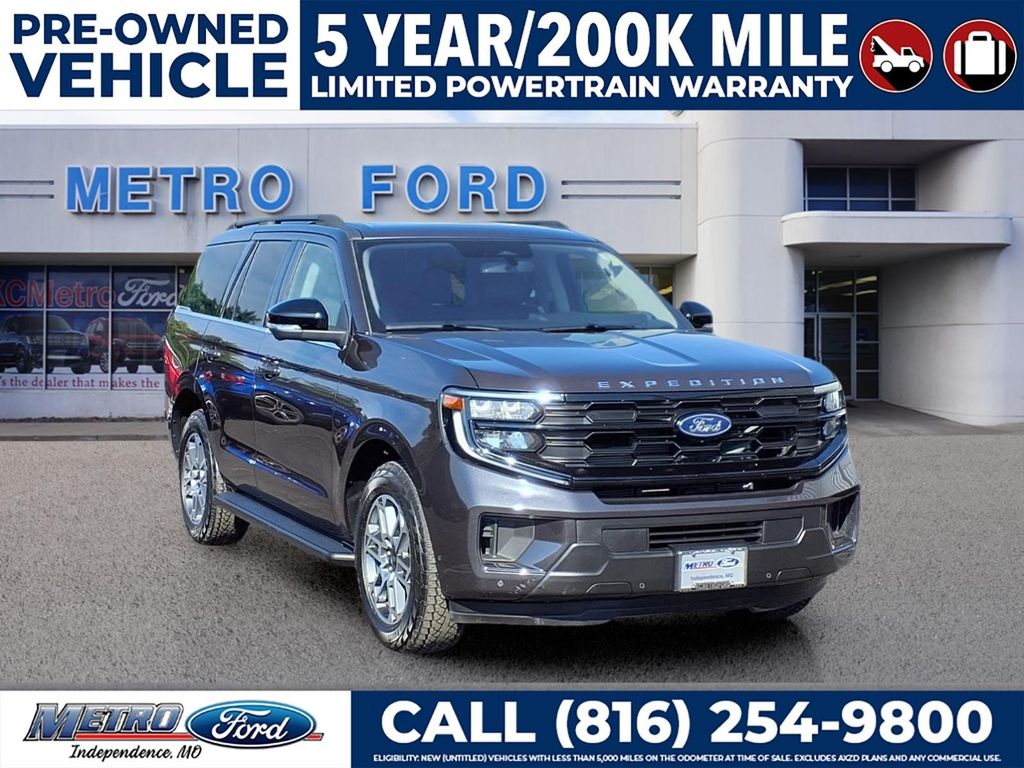 2025 Ford Expedition Active