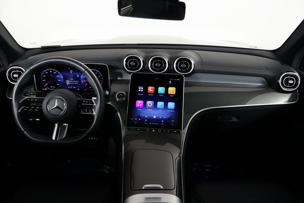 Thumbnail: 2025 Mercedes-Benz GLC - 8