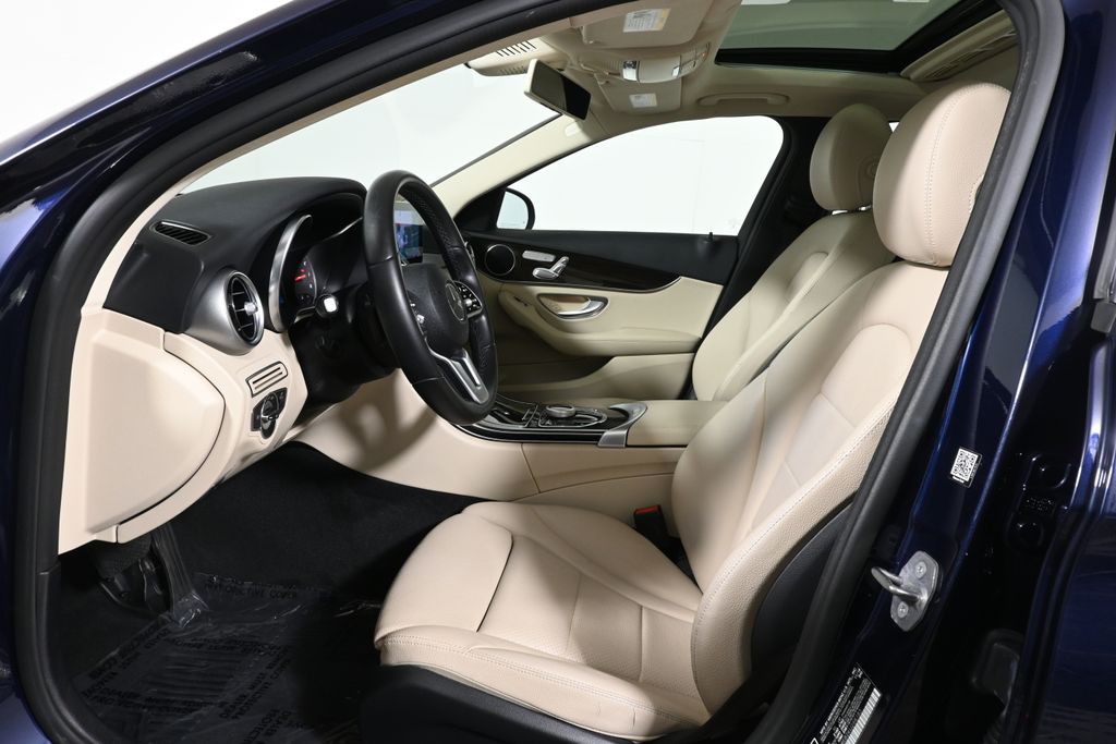 Thumbnail: 2019 Mercedes-Benz C-Class - 3