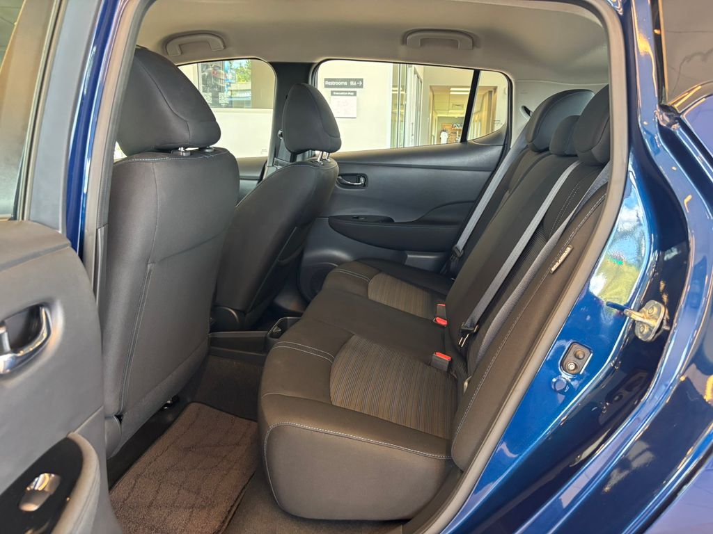2024 Nissan Leaf SV Plus
