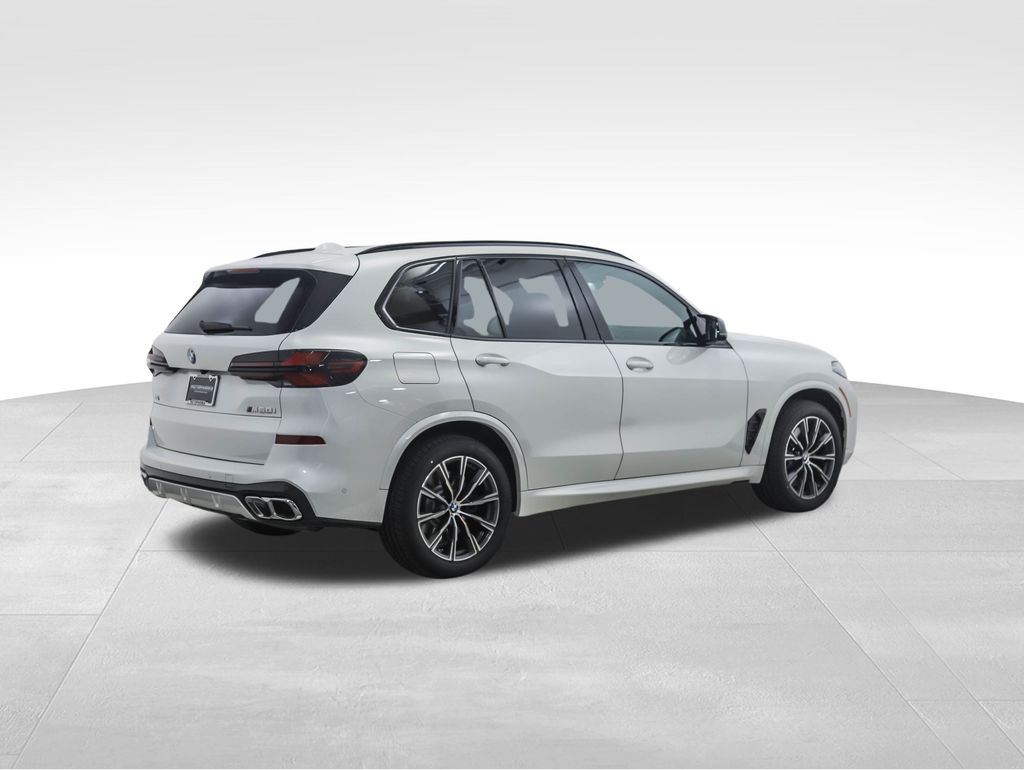 2025 BMW X5 M60i 5