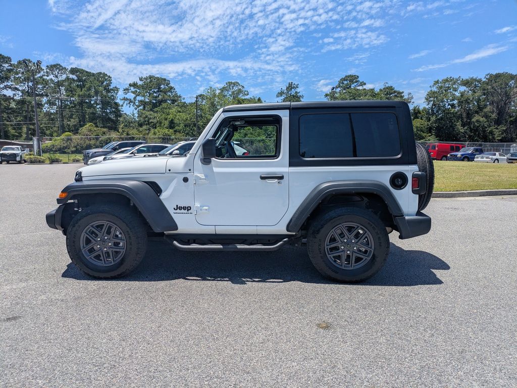 Used 2024 Jeep Wrangler SUV