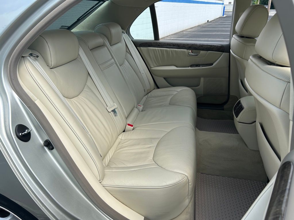 Thumbnail: 2003 Lexus LS - 23
