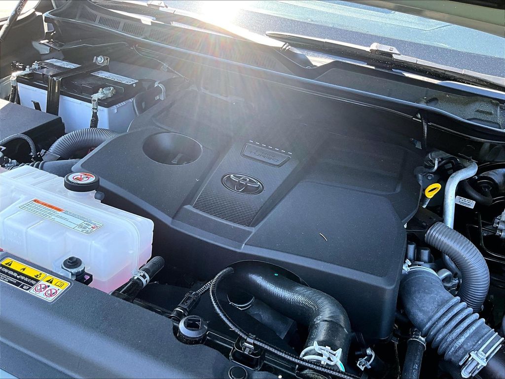 2023 Toyota Tundra — photo 33