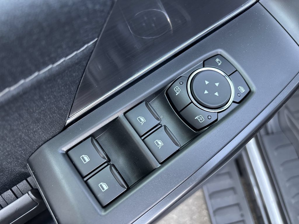 New 2026 Carbonized Gray Metallic Ford Lariat® image 15
