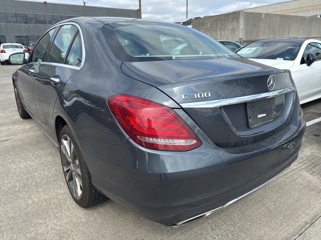 Thumbnail: 2015 Mercedes-Benz C-Class - 5