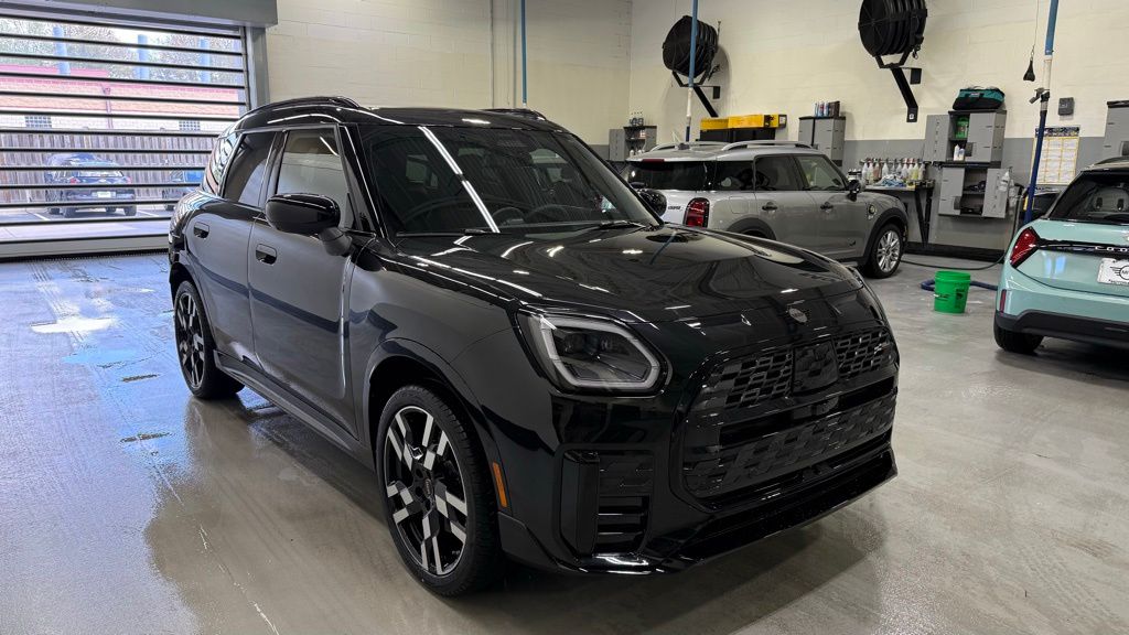 Thumbnail: 2027 MINI Cooper Countryman - 7