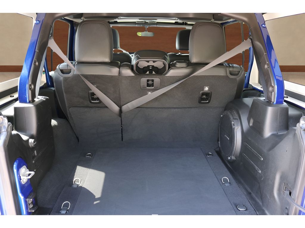 Used Car 2018 Jeep Wrangler  Unlimited Sahara For Sale Under $25,000 In Austin, Texas
