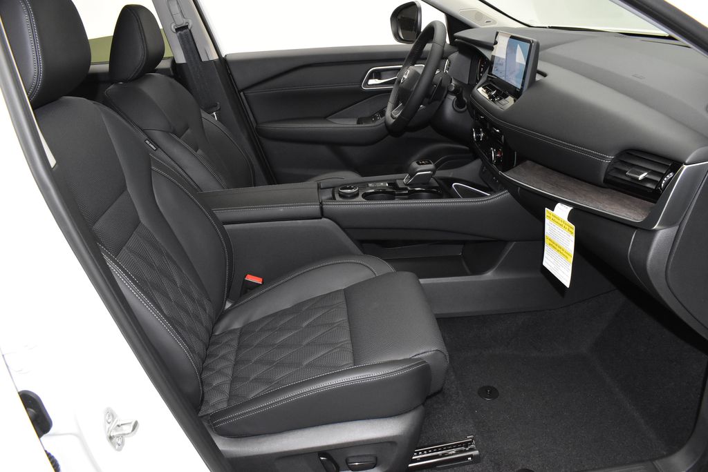 Thumbnail: 2026 Nissan Rogue - 26