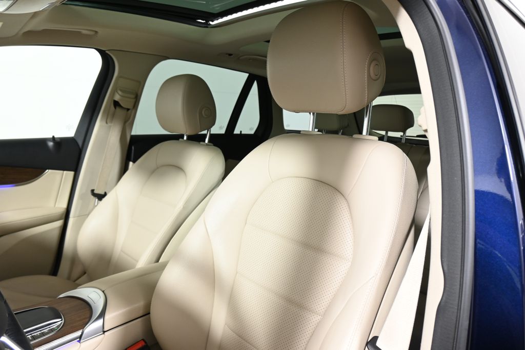 Thumbnail: 2021 Mercedes-Benz GLC - 14