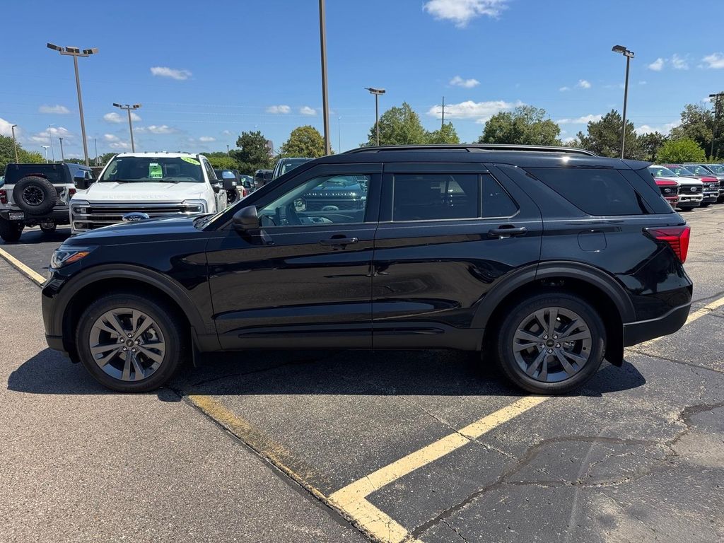 New 2026 Agate Black Metallic Ford Active image 3