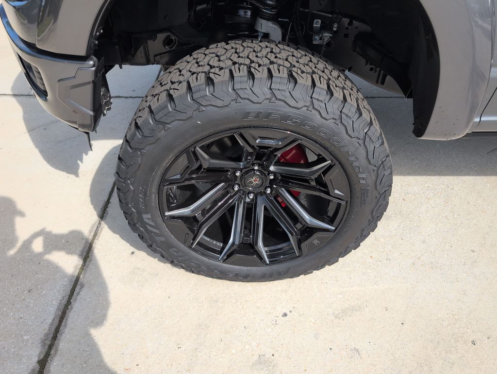 New 2026 Gray Ford XLT image 16