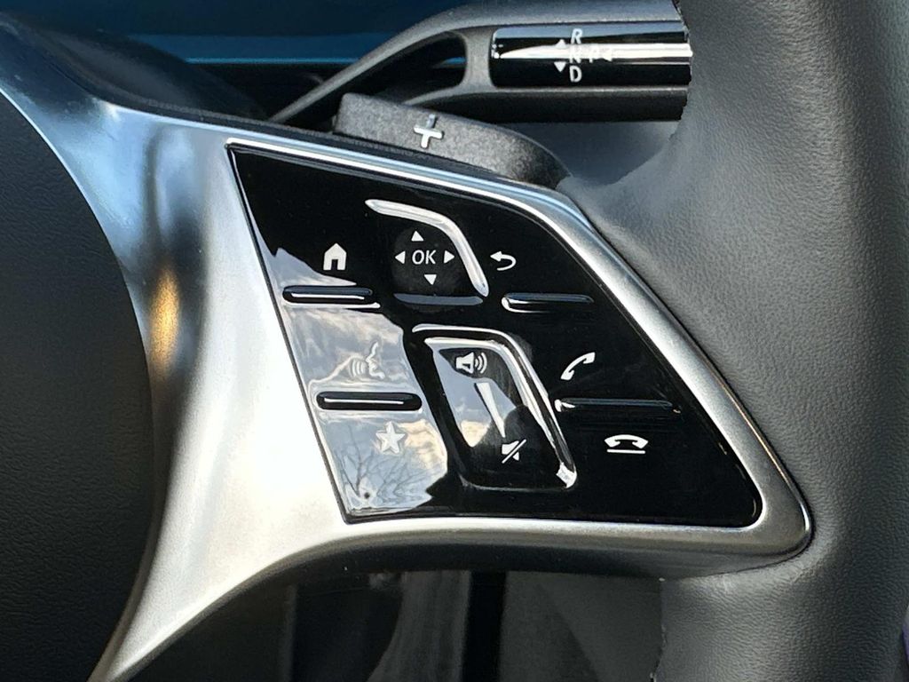 Thumbnail: 2026 Mercedes-Benz GLC - 13