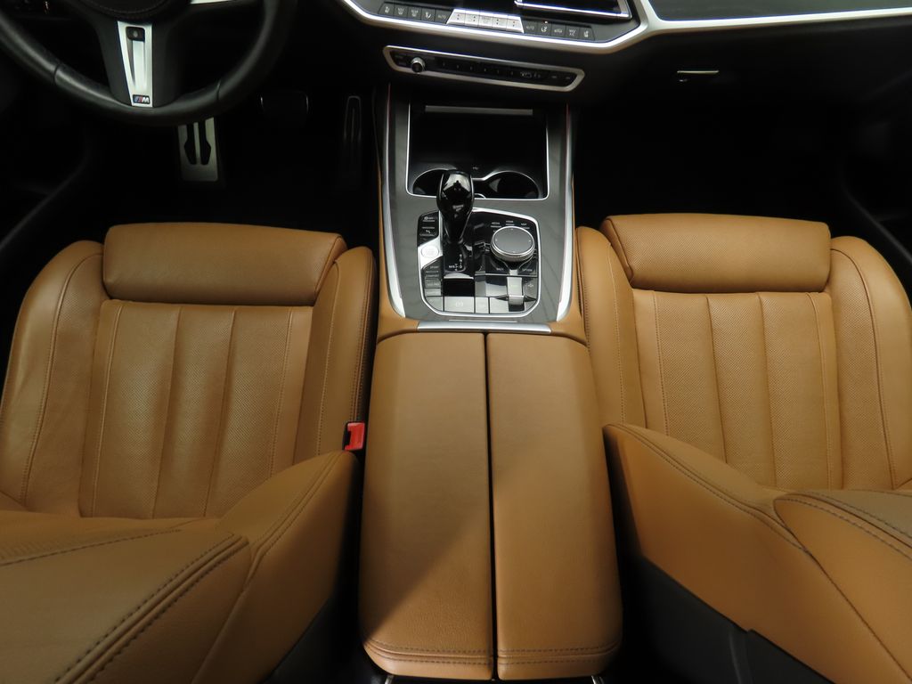 Thumbnail: 2022 BMW X7 - 17