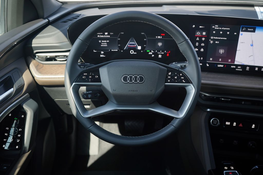 Thumbnail: 2025 Audi Q5 - 9