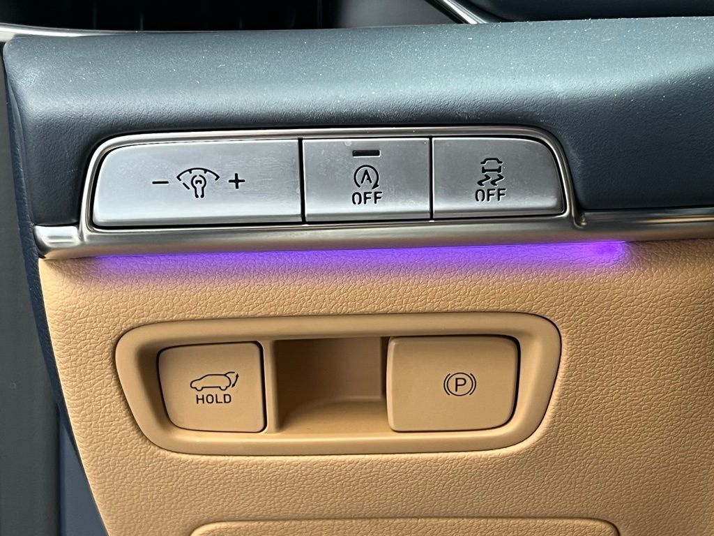 Thumbnail: 2024 Genesis GV80 - 20