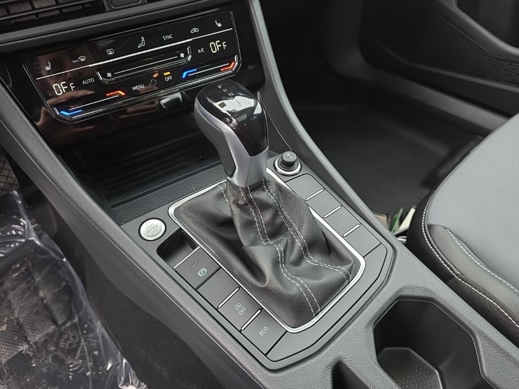 2026 Volkswagen Jetta 1.5T SE Gray at Subaru and VW of Moon Township