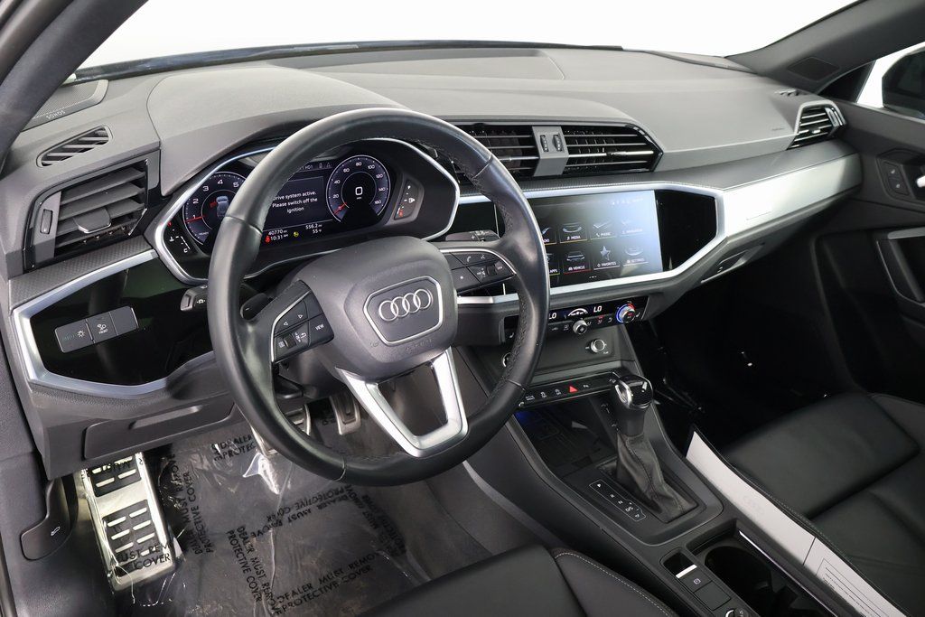 Thumbnail: 2022 Audi Q3 - 5