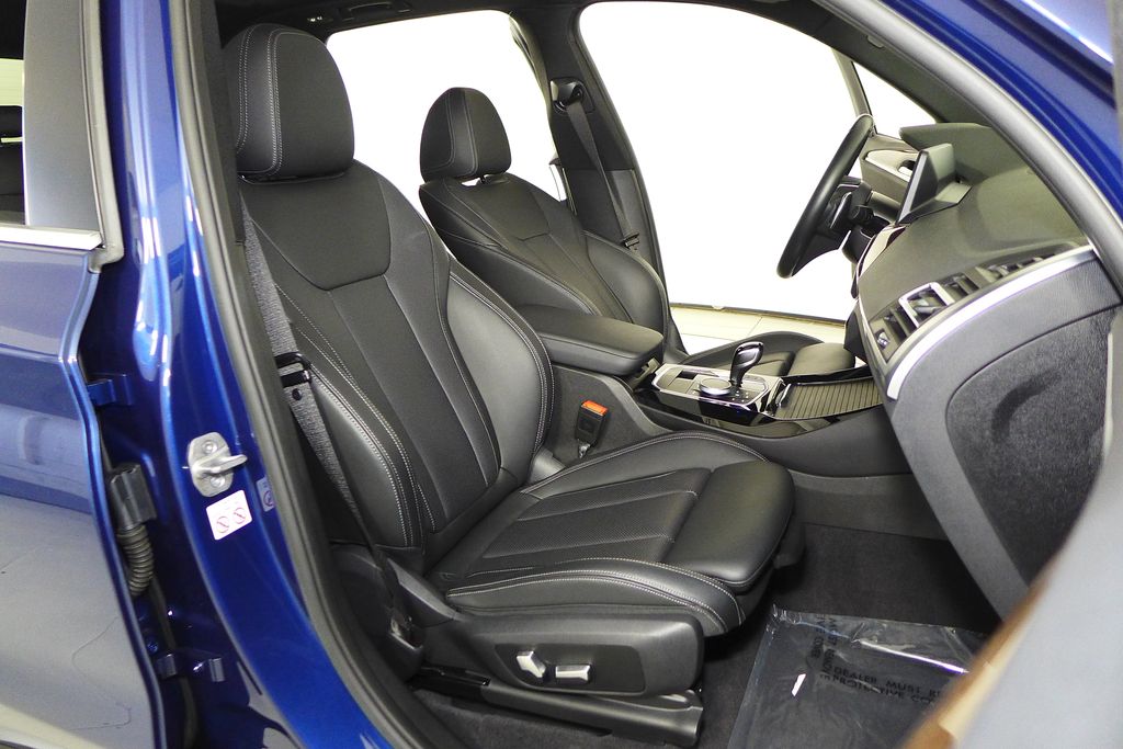 Thumbnail: 2022 BMW X3 - 19