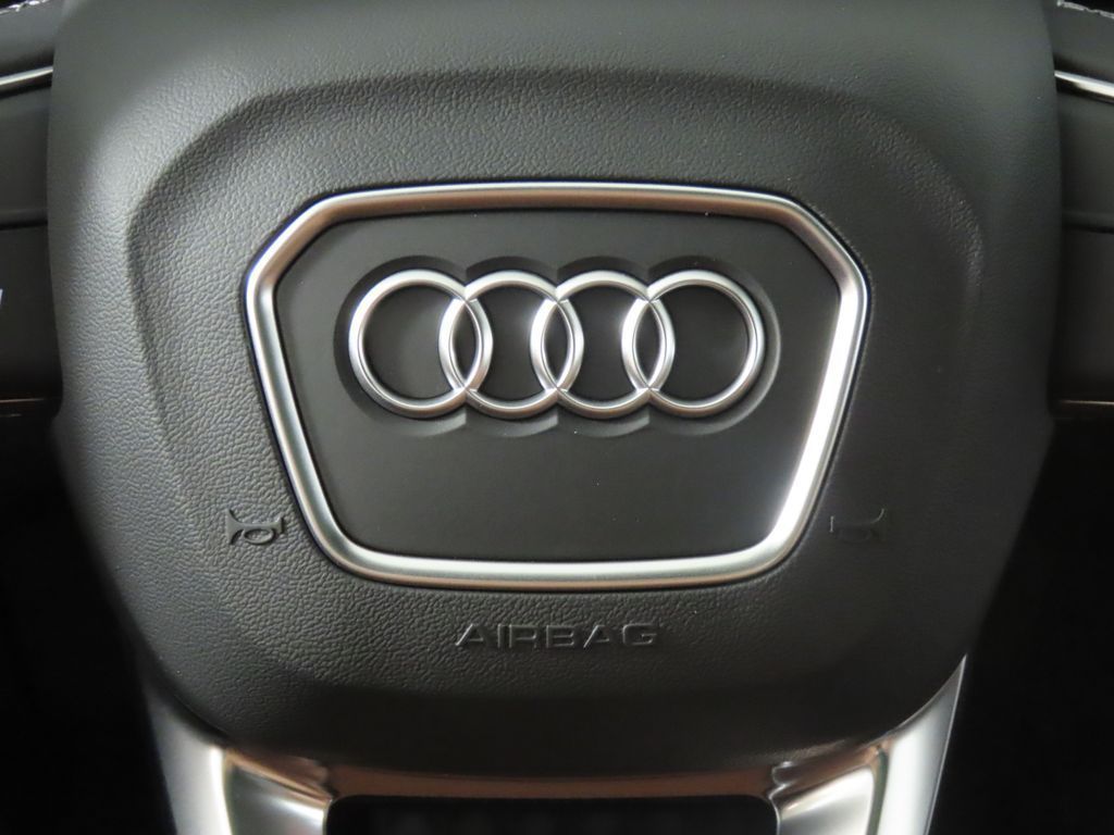 Thumbnail: 2026 Audi Q7 - 16