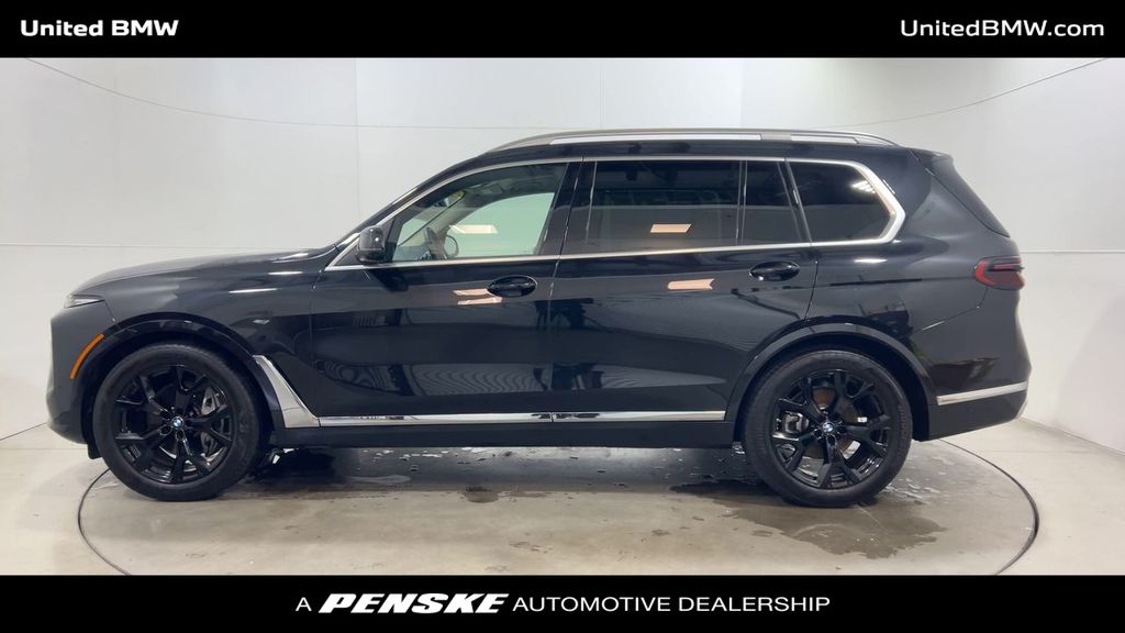 Thumbnail: 2025 BMW X7 - 5