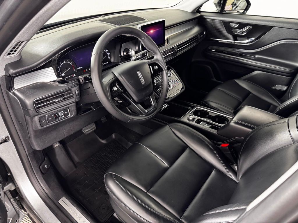 Certified Used 2022 Silver Lincoln Standard image 9