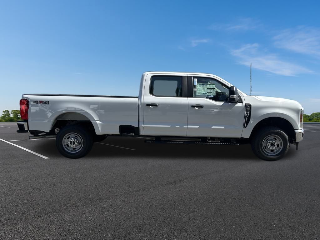 New 2026 Ford Super Duty F-250 Crew Cab 8' Box XL