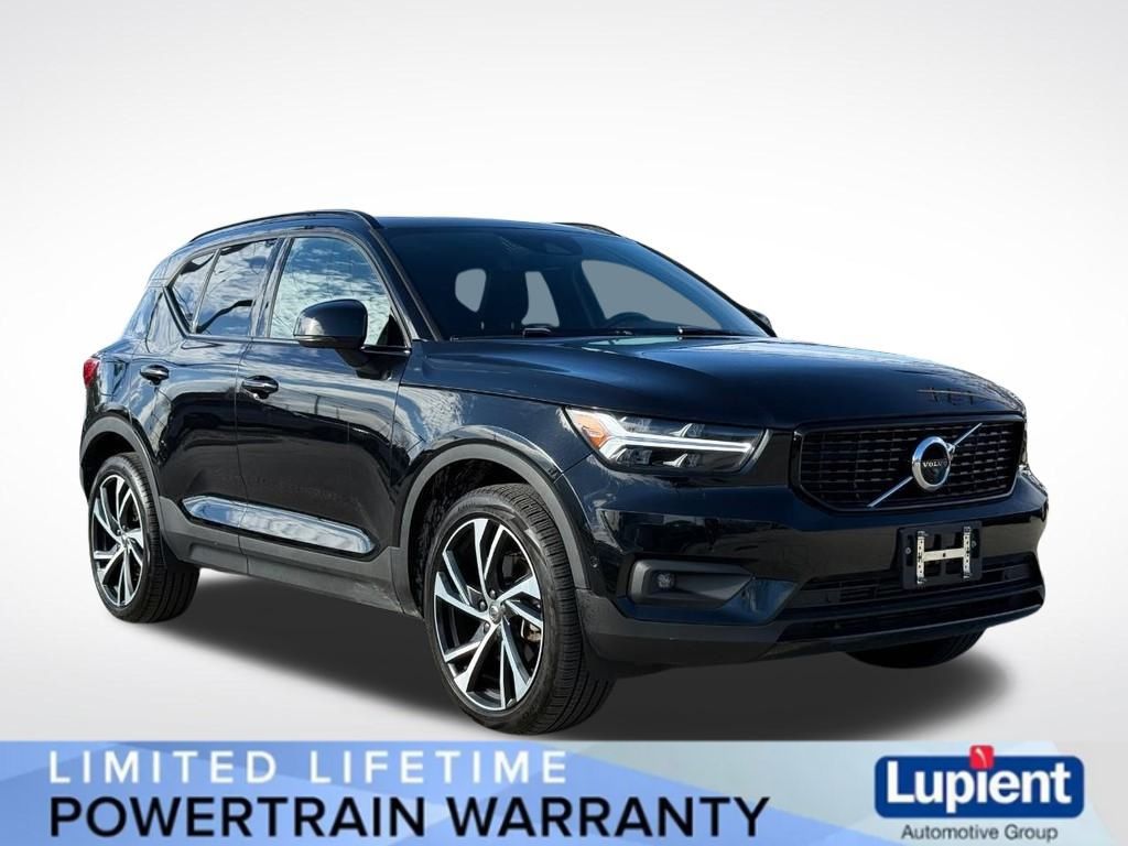 2020 Volvo XC40 T5 R-Design AWD