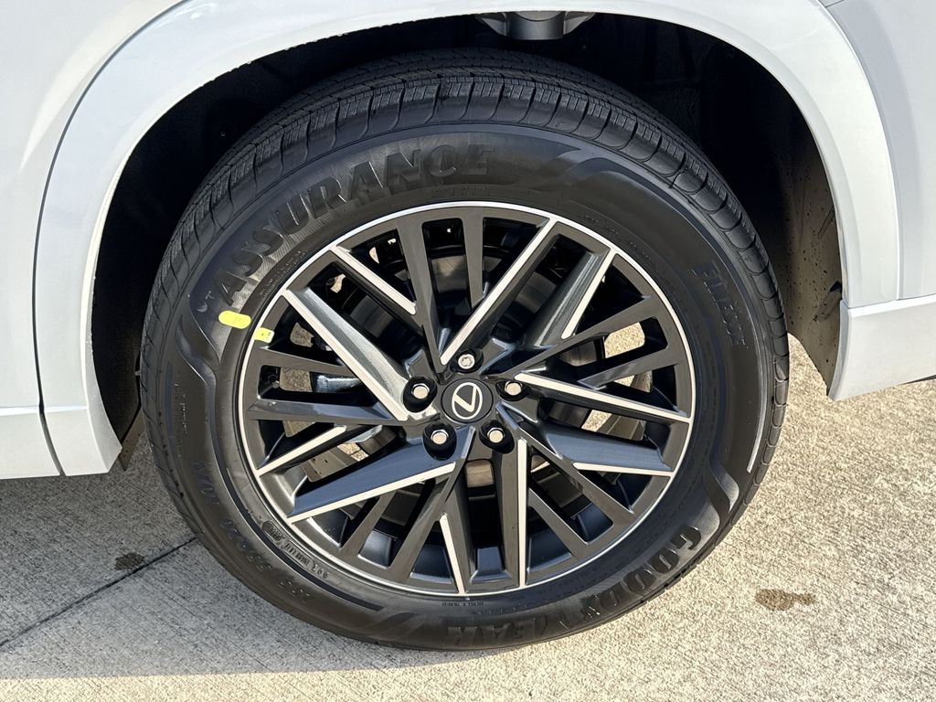 Thumbnail: 2026 Lexus TX - 31