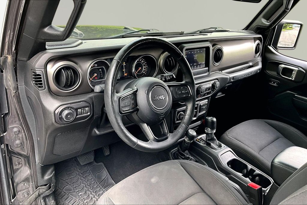 Used 2018 Jeep Wrangler SUV