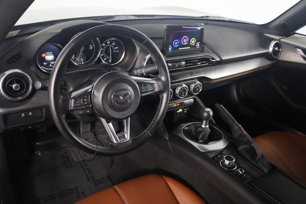 Thumbnail: 2023 Mazda MX-5 Miata - 10