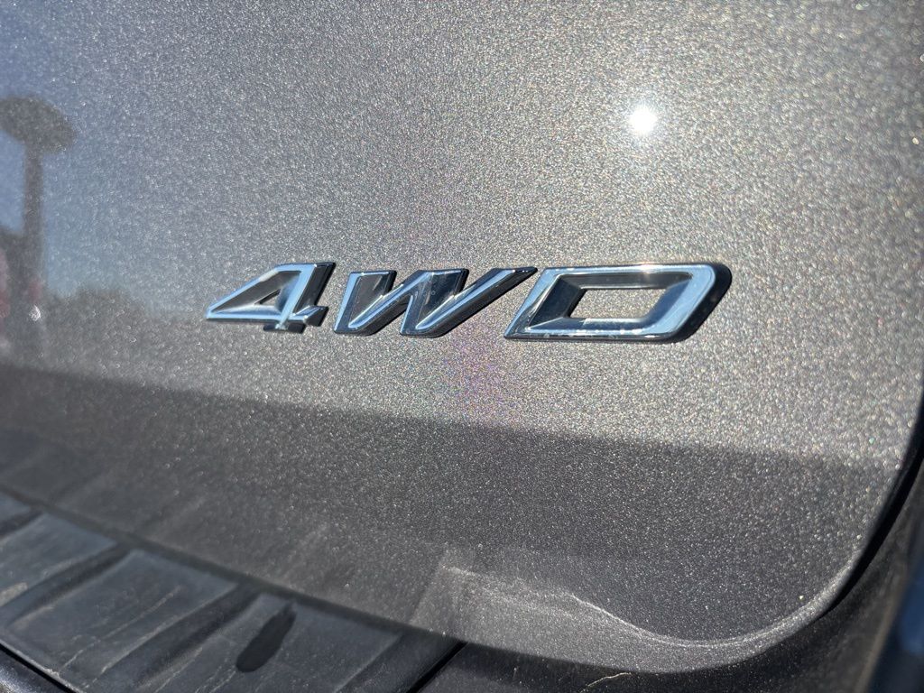 2023 Ford Explorer XLT 202A - 5