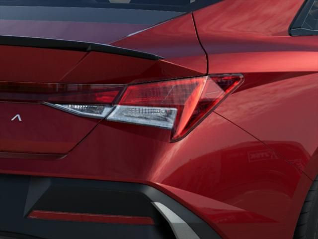 2025 Hyundai Elantra Sport 10