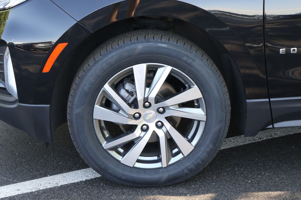 Thumbnail: 2023 Chevrolet Equinox - 14