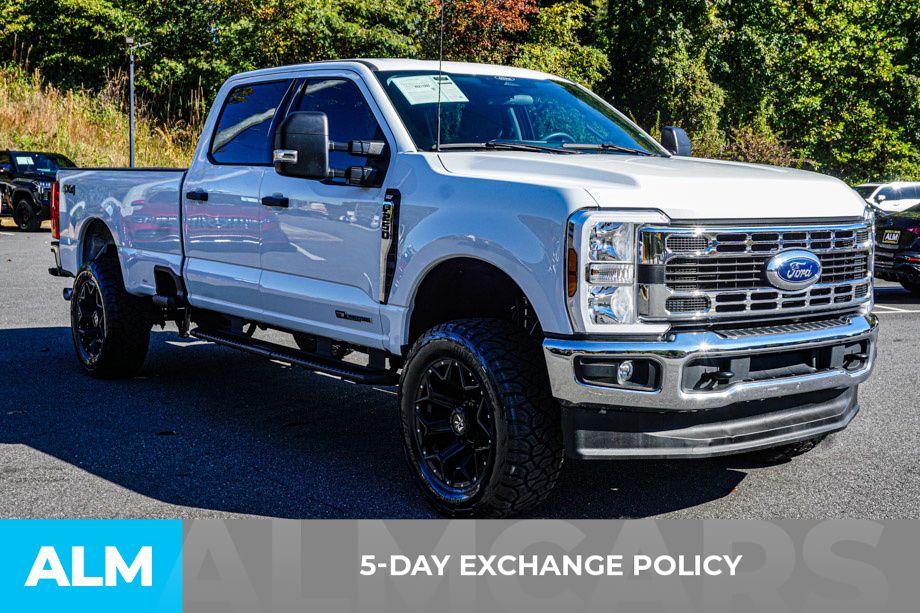 2024 Ford F-250 XLT photo 3