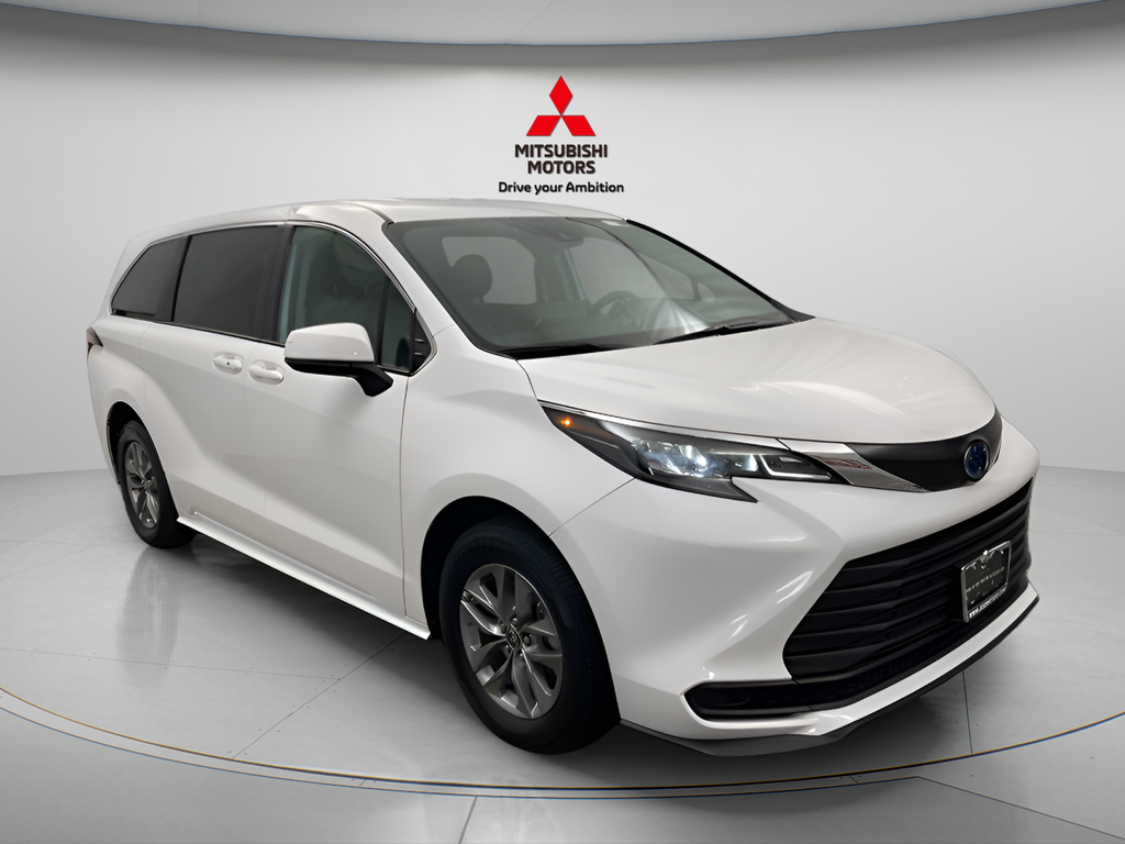 View vehicle photo 2