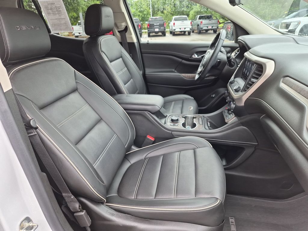 Used Car 2022 Gmc Acadia  Tnf26 For Sale Under $40,000 In Austin, Texas