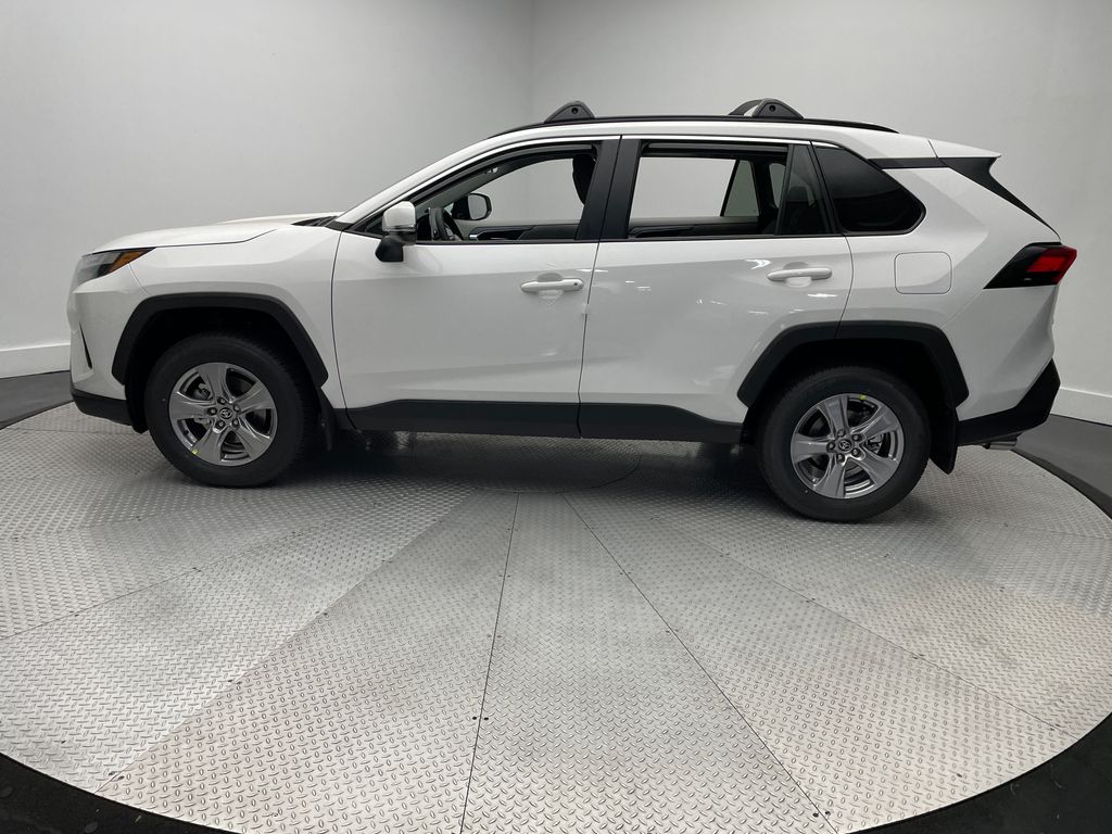 Thumbnail: 2025 Toyota RAV4 - 8