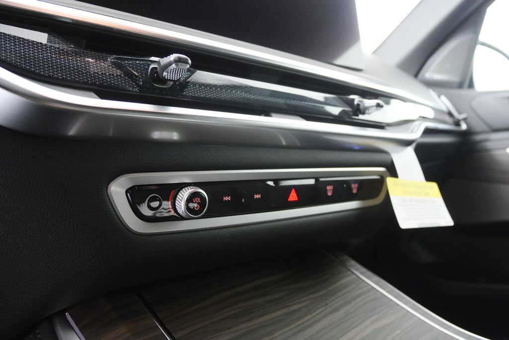 Thumbnail: 2026 BMW X5 - 21