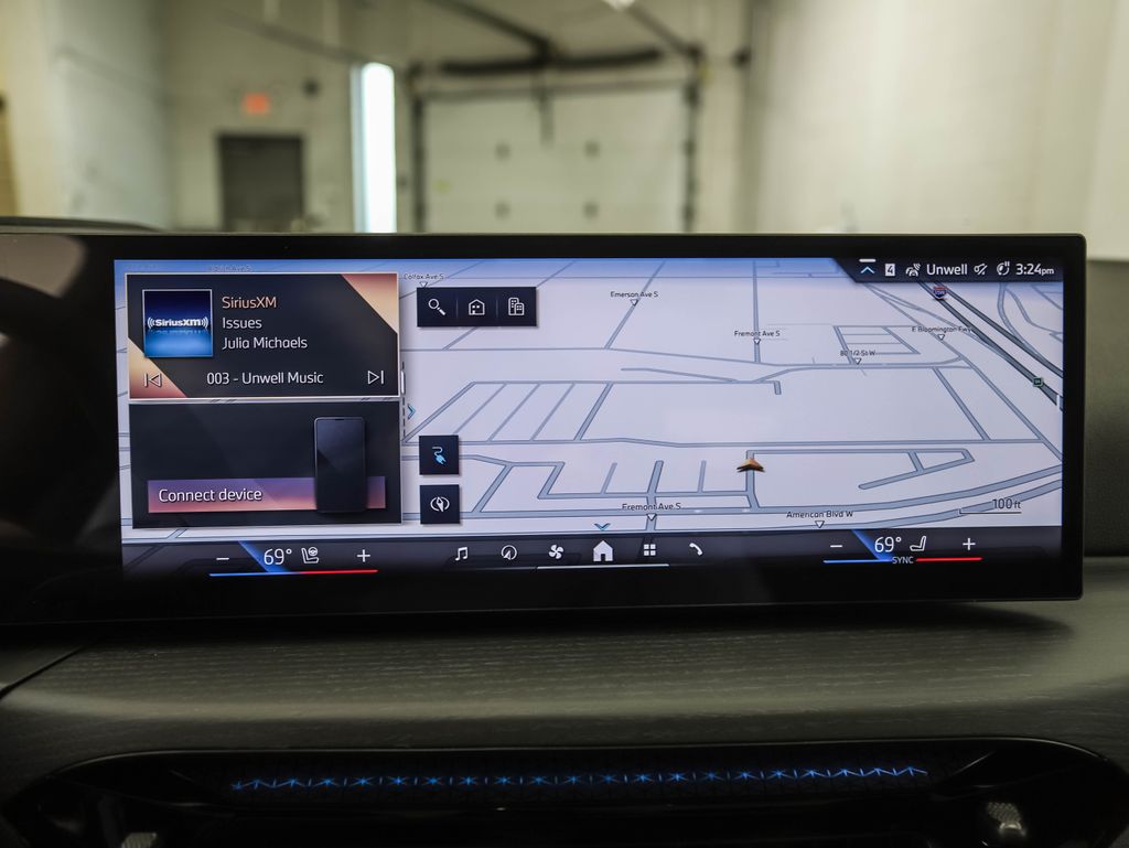 Thumbnail: 2026 BMW i4 - 15