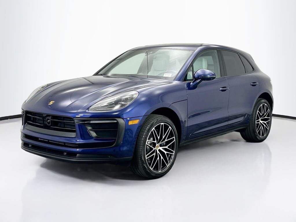 Thumbnail: 2026 Porsche Macan - 1