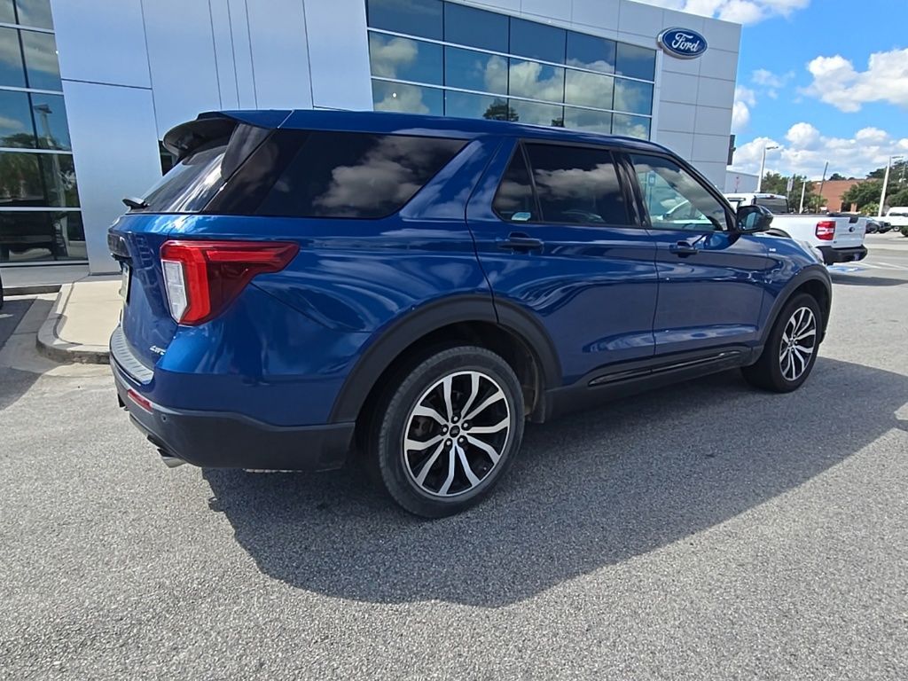 2022 Ford Explorer ST-Line